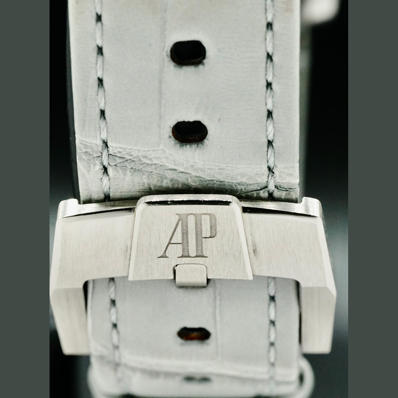 Audemars Piguet 15210CR.OO.A002KB.01 Code 11.59