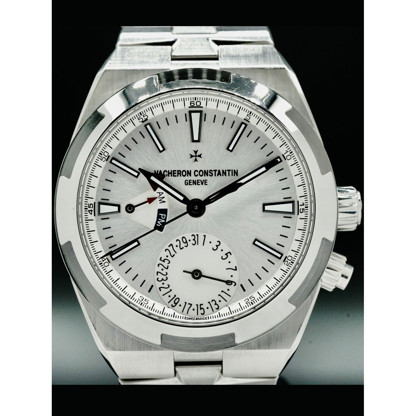 Vacheron Constantin 7900V/110A-B333 Overseas Dual Time Stainless Steel