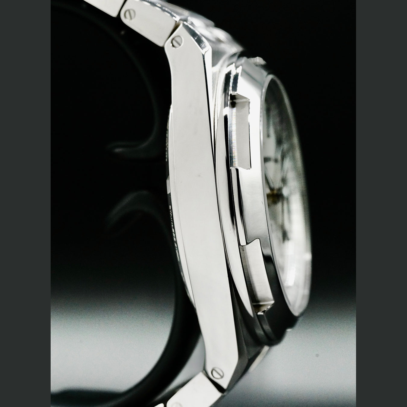 Vacheron Constantin 7900V/110A-B333 Overseas Dual Time Stainless Steel