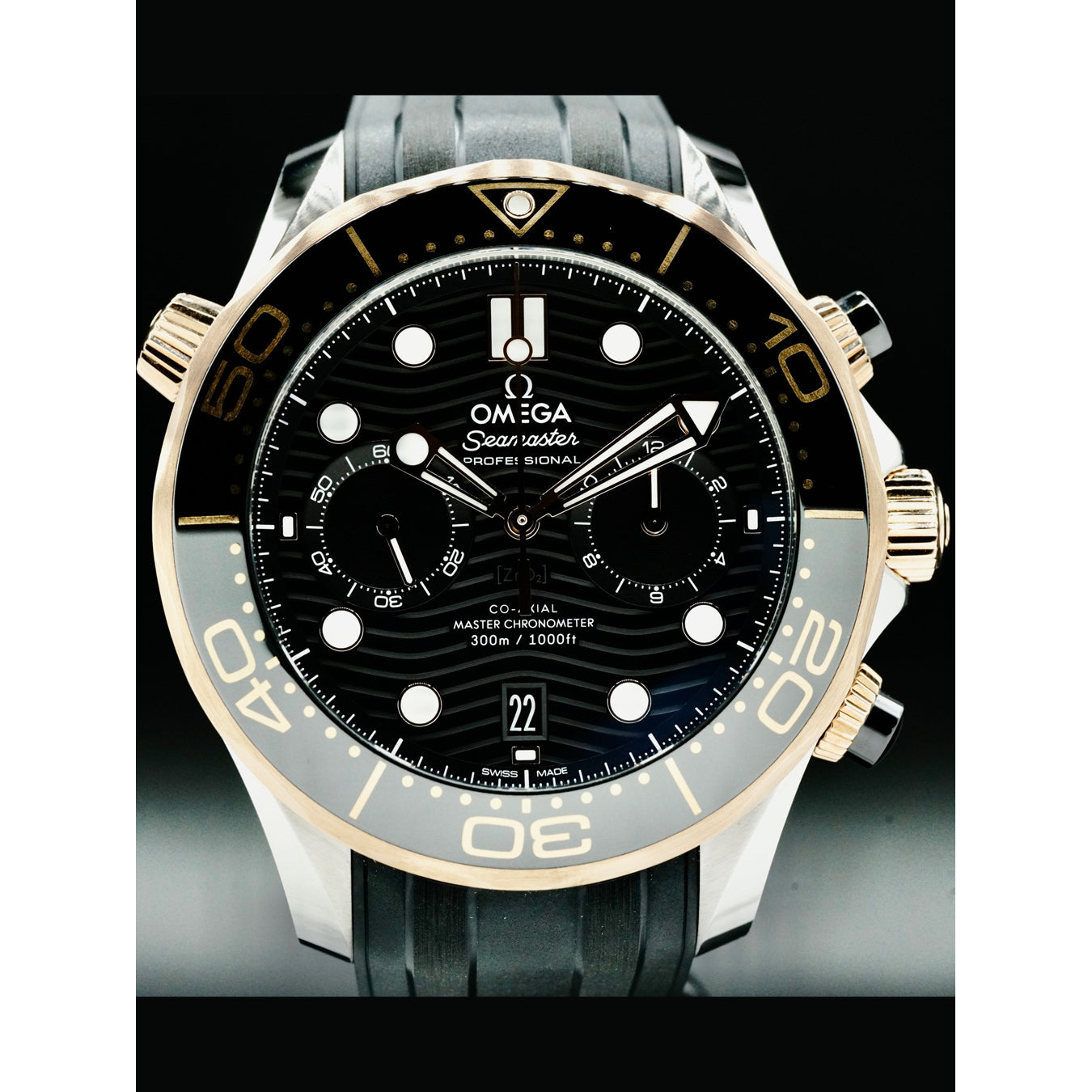 Omega 210.22.44.51.01.001 Seamaster Diver 300m Master Chronometer Chronometer Steel and Gold