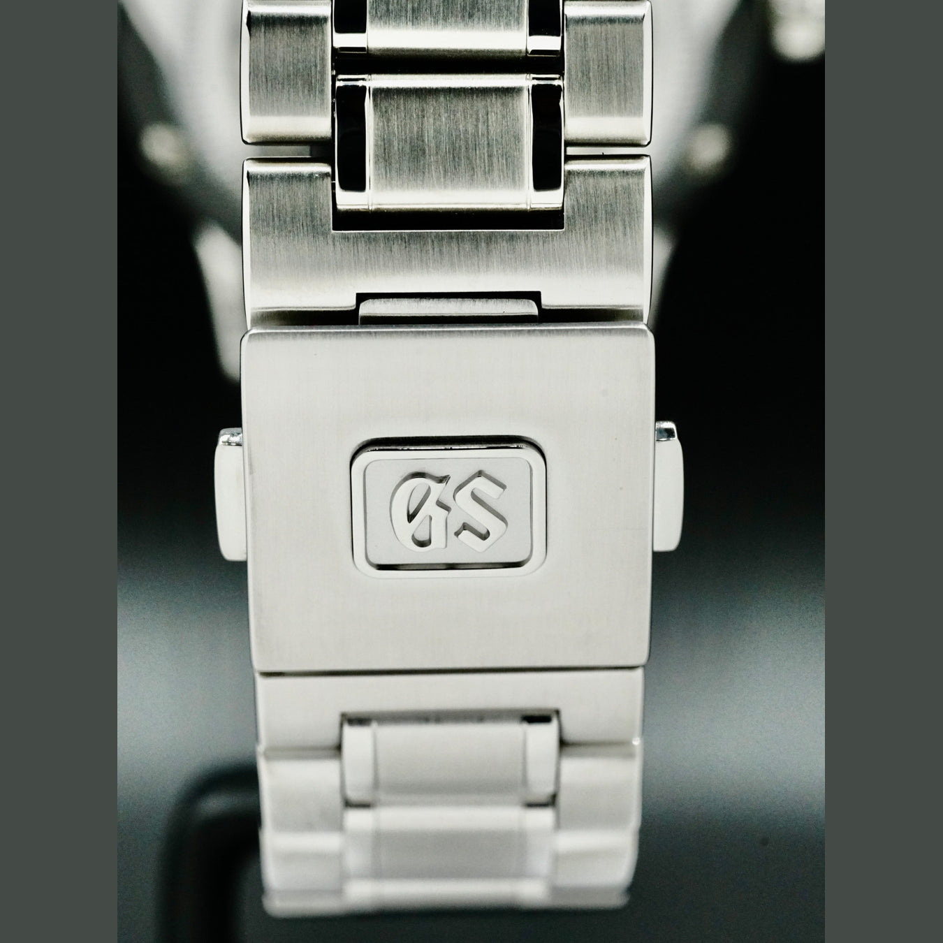 Grand Seiko SBGJ271 Yukigesho Hi-Beat 36000 GMT