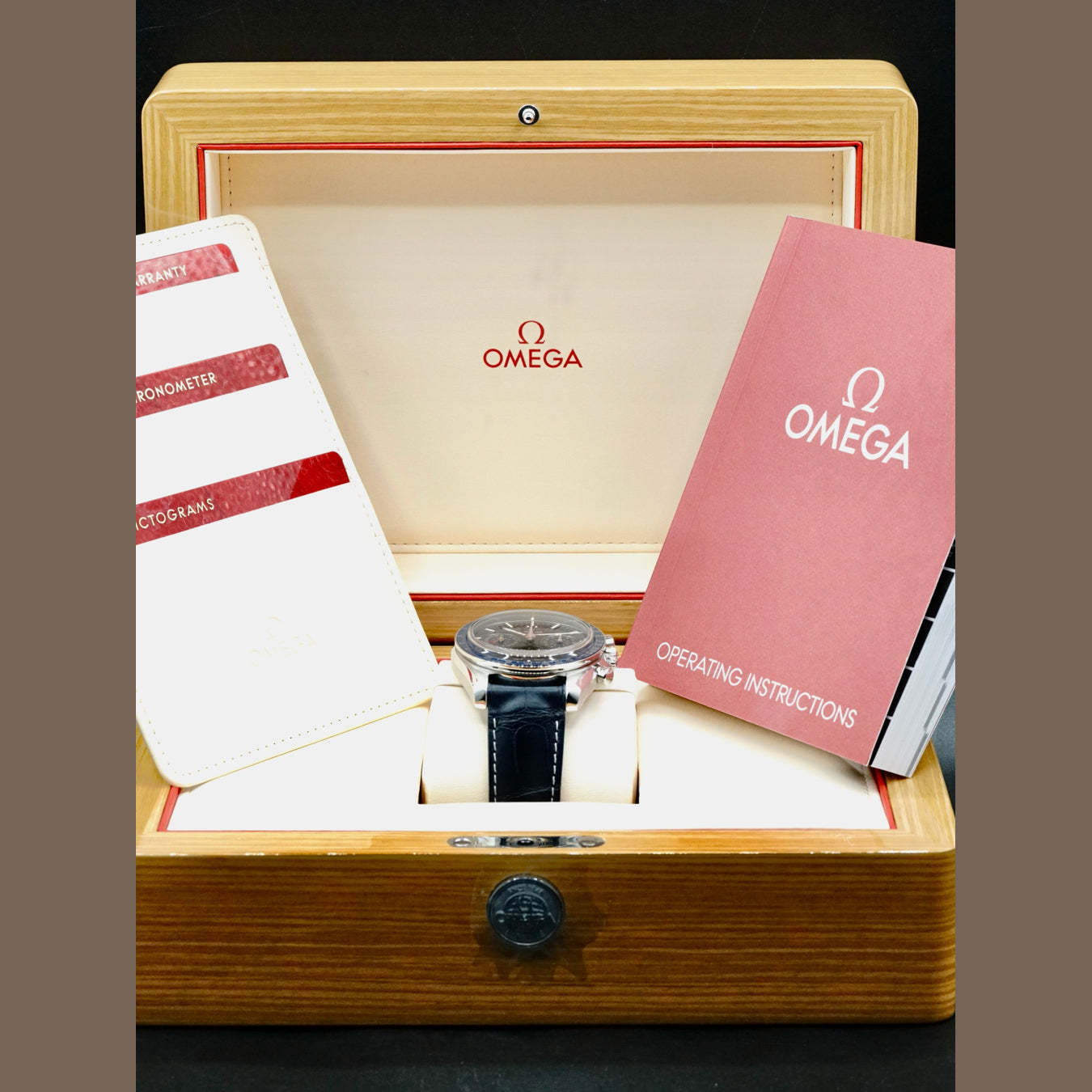 Omega 304.33.44.52.03.001 Speedmaster Moonwatch Master Chronometer Moonphase