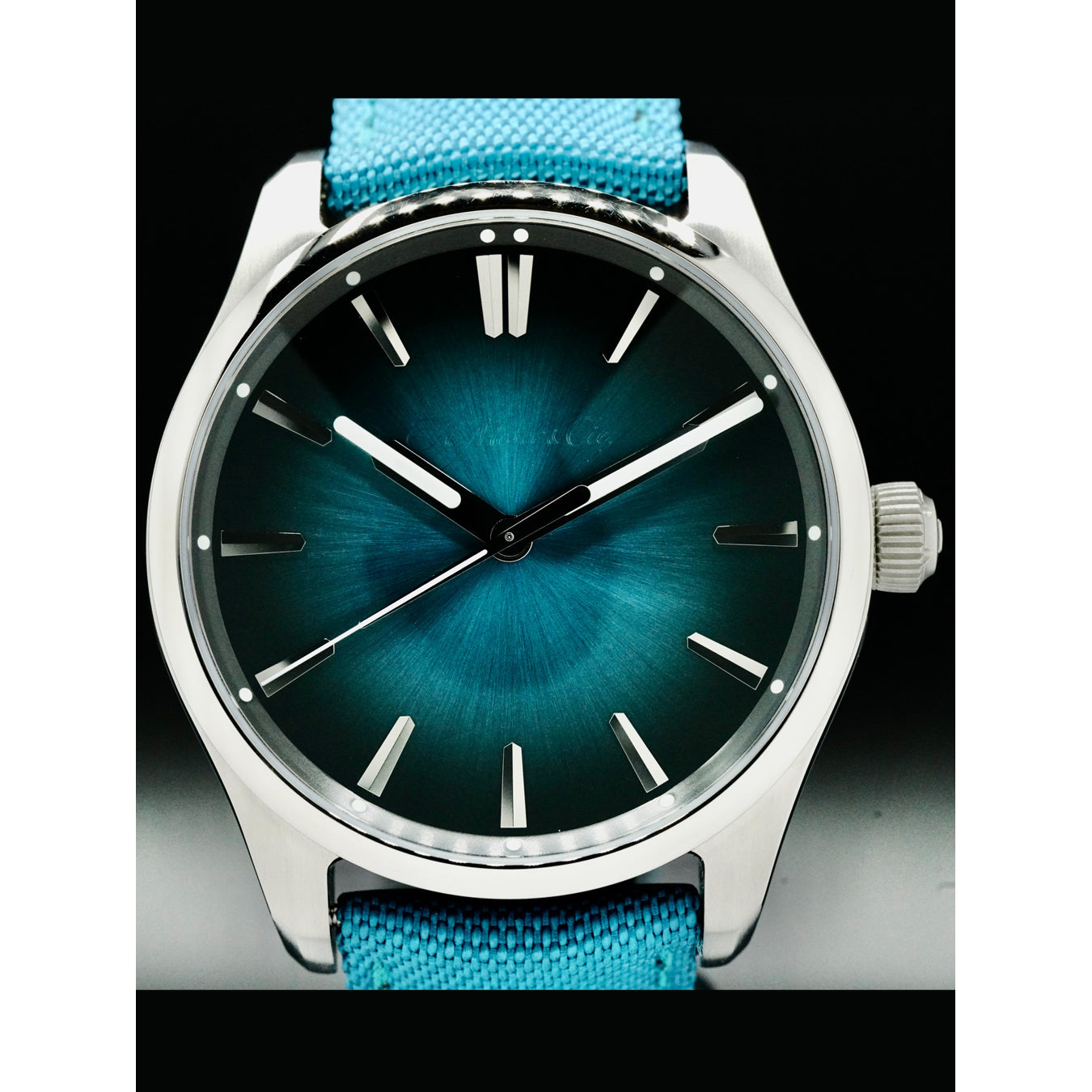H. Moser and Cie. Pioneer 3200-1214 Centre Seconds Mega Cool