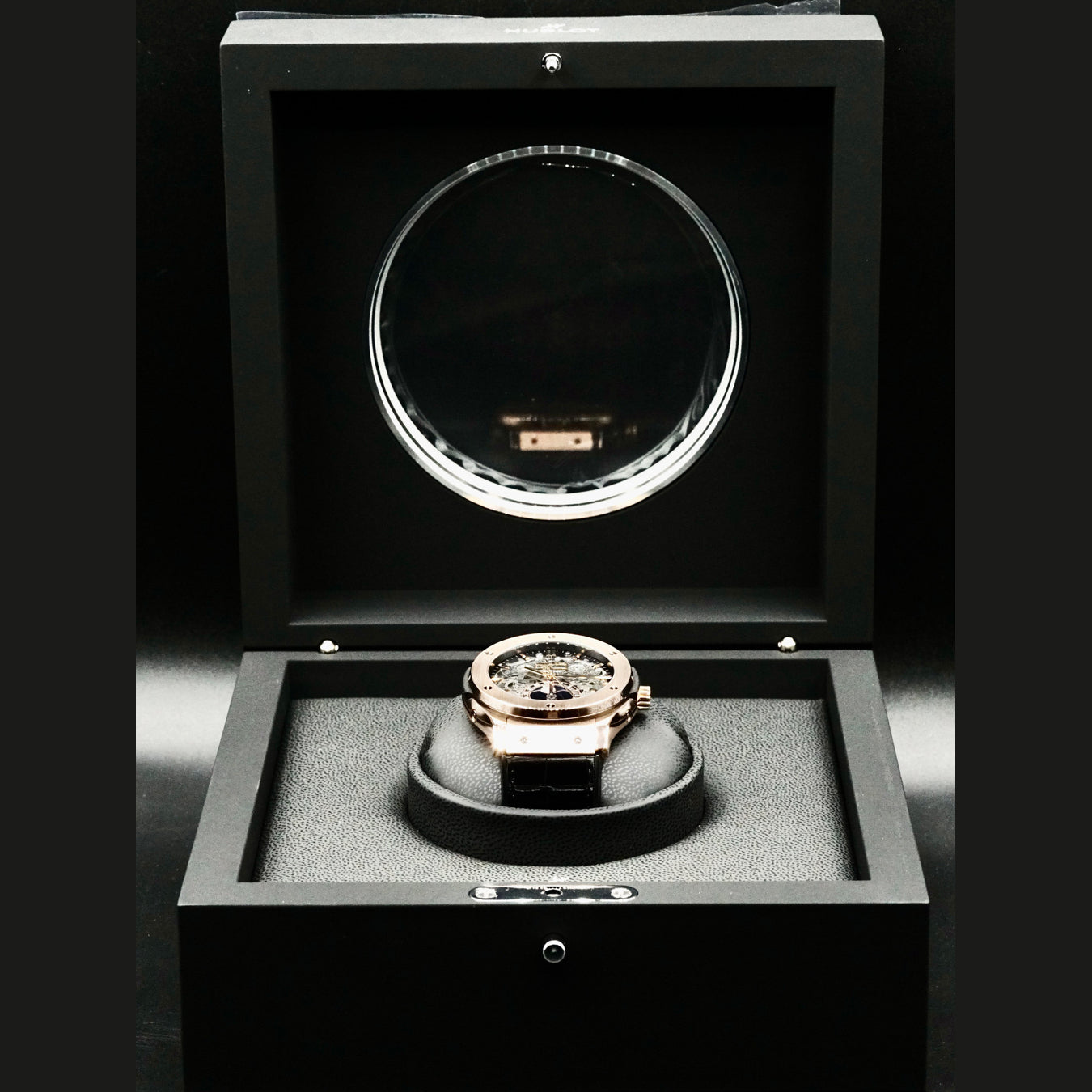 Hublot Classic Fusion Aerofusion Moonphase King Gold  547.OX.0180.LR