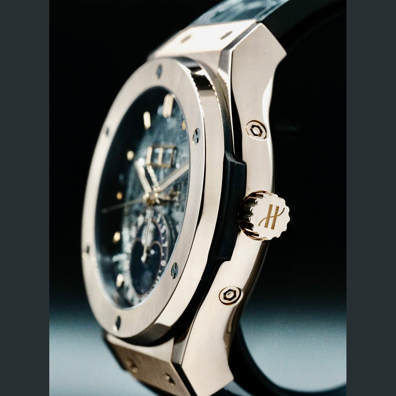 Hublot Classic Fusion Aerofusion Moonphase King Gold  547.OX.0180.LR