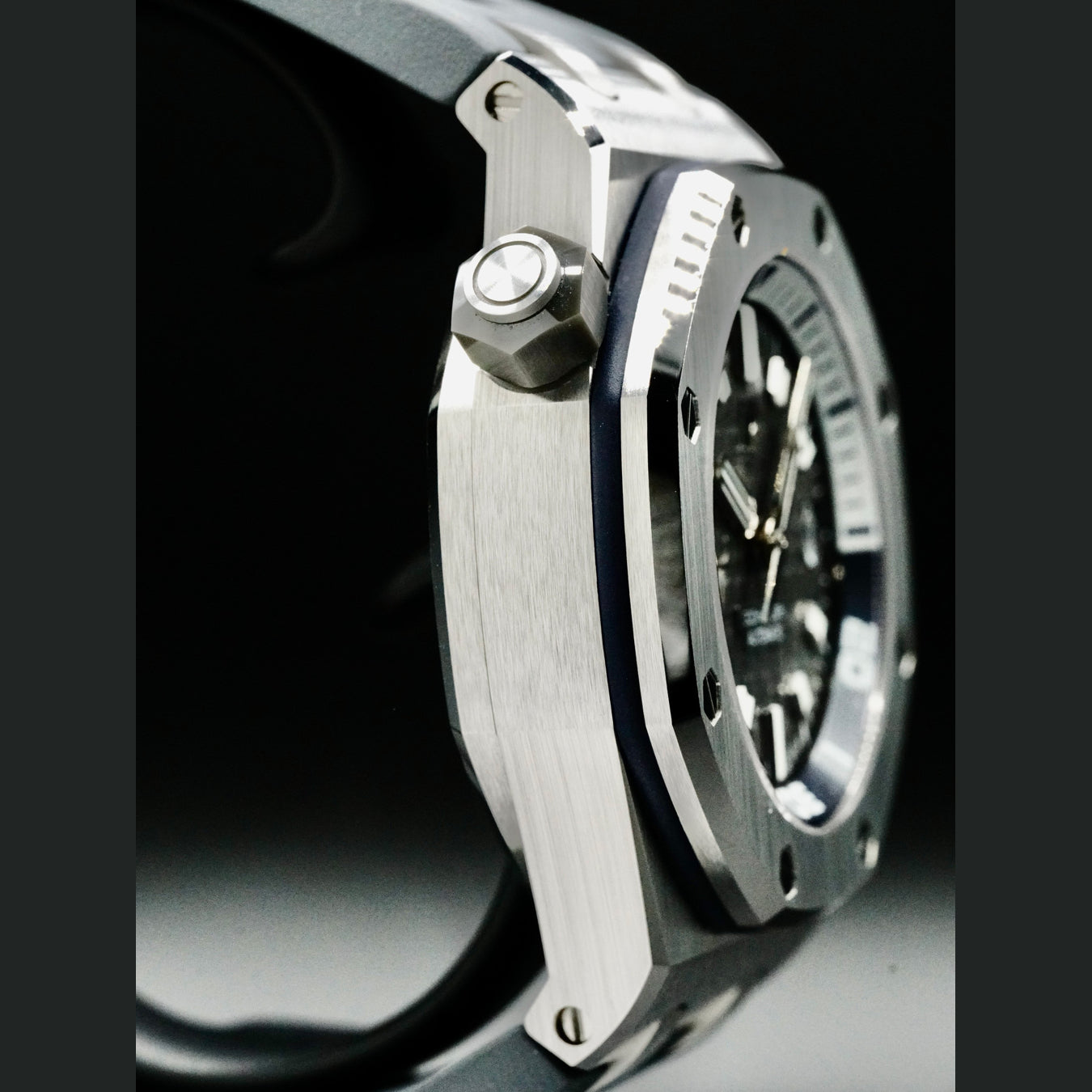 Audemars Piguet 15720ST.OO.A009CA.01 Royal Oak Offshore Diver