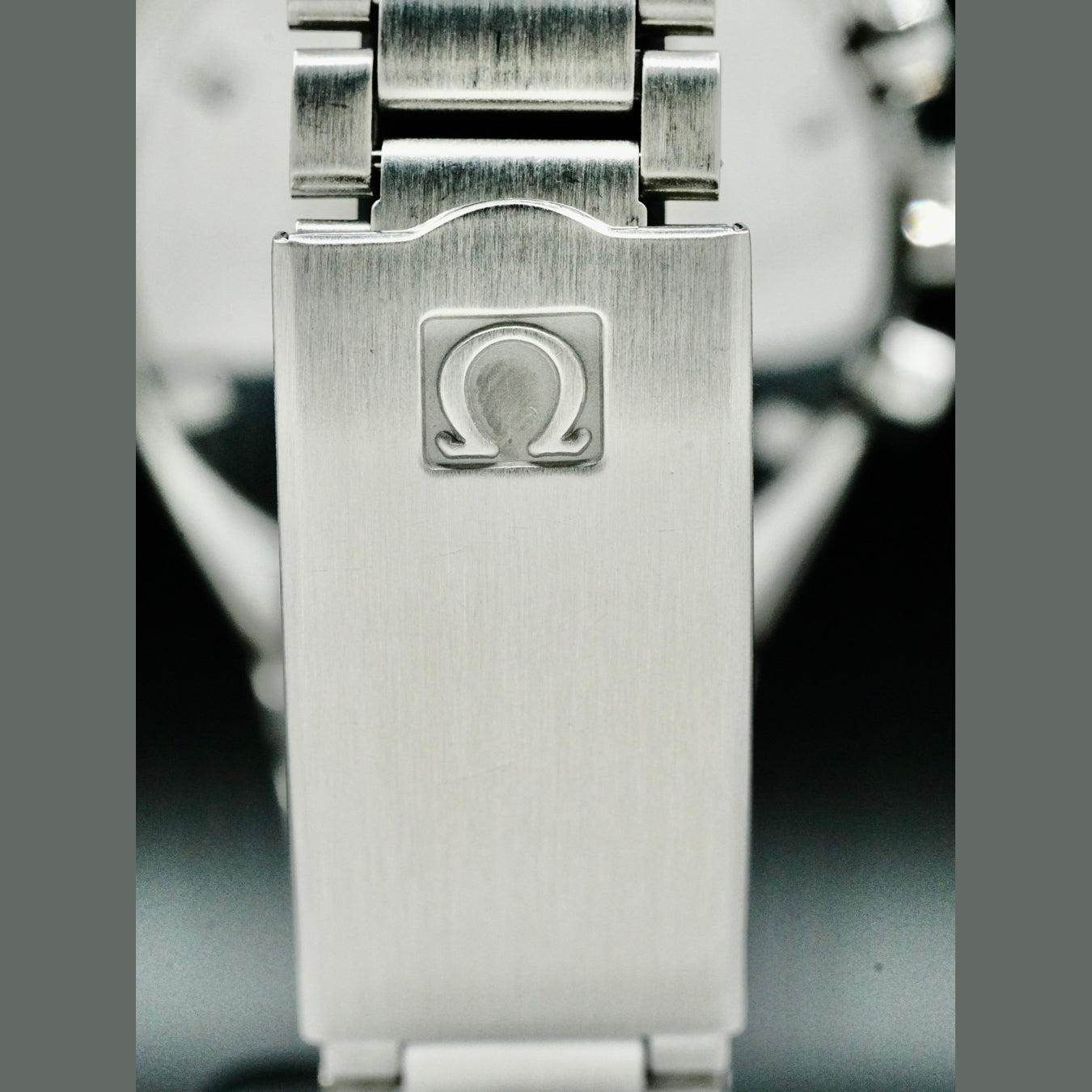 Omega Speedmaster Professional Mark II 327.10.43.50.06.001
