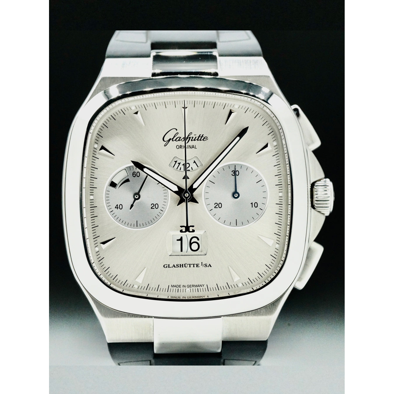 Glashütte Original 1-37-02-02-02-70 Seventies Chronograph Panorama Date Silver on Bracelet