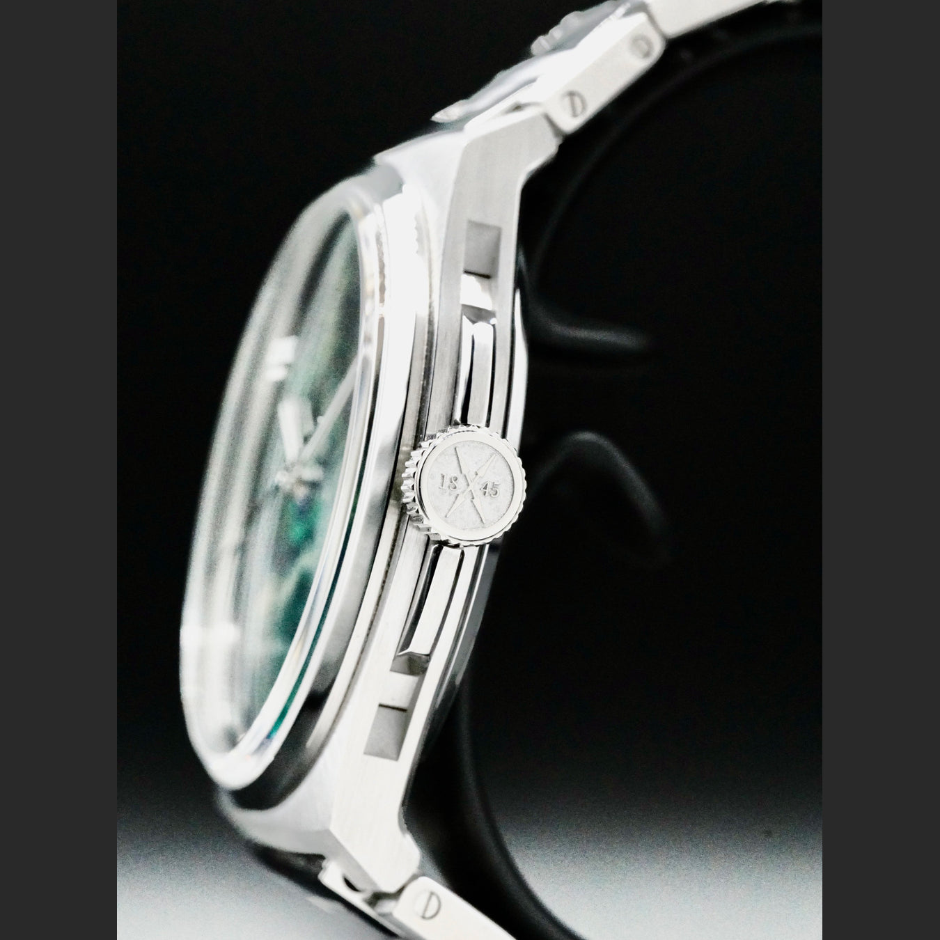 Czapek Antarctique Celestial Edition