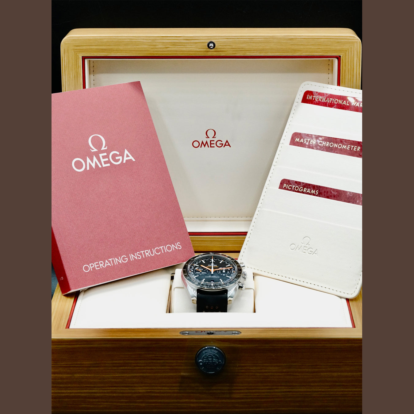 Omega 329.32.44.51.01.001 Speedmaster Racing Master Chronometer