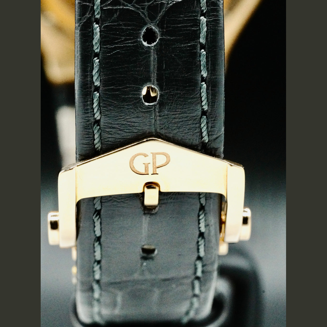 Girard Perregaux 81005-52-232-BB6A Laureato