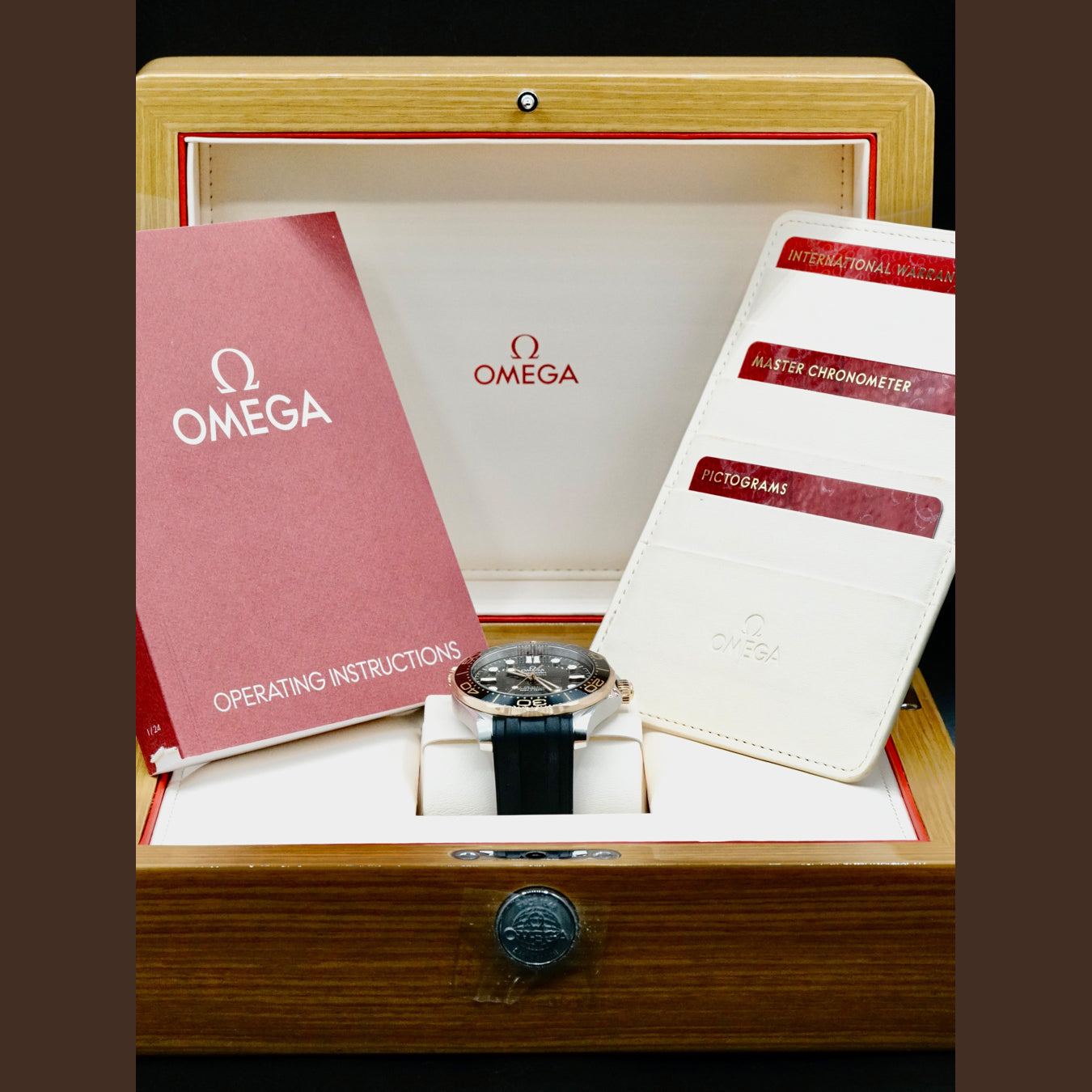 Omega 210.22.42.20.01.002 Seamaster Diver 300M Co-Axial Master Chronometer Sedna Gold