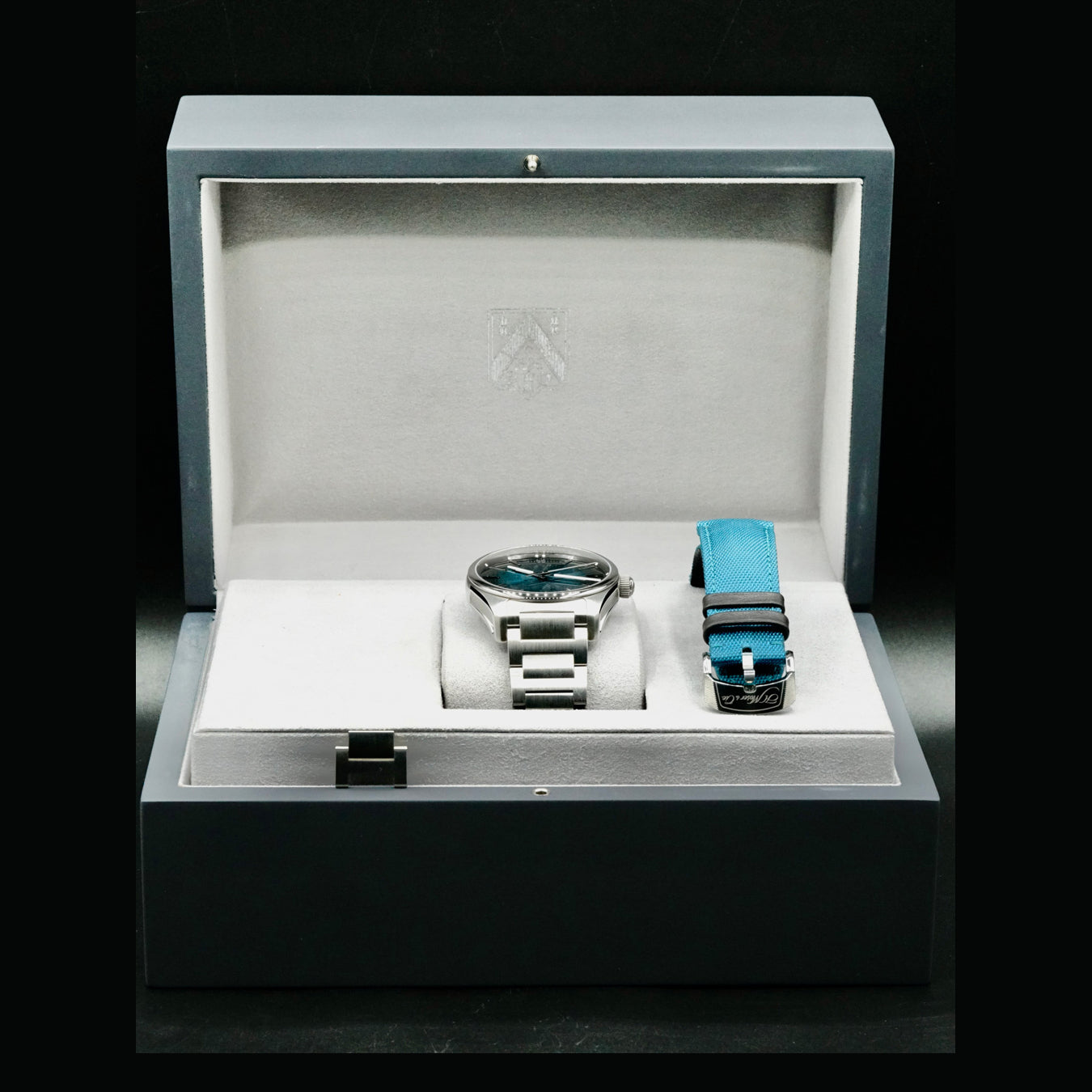 H. Moser and Cie. 3200-1214 Pioneer Centre Seconds Mega Cool