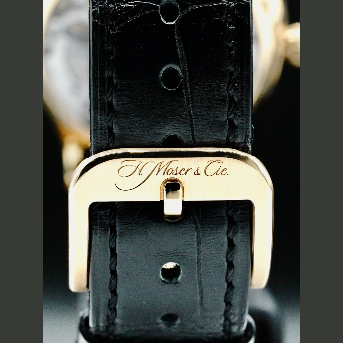 H. Moser & Cie. 2327-0410 Venturer Vantablack