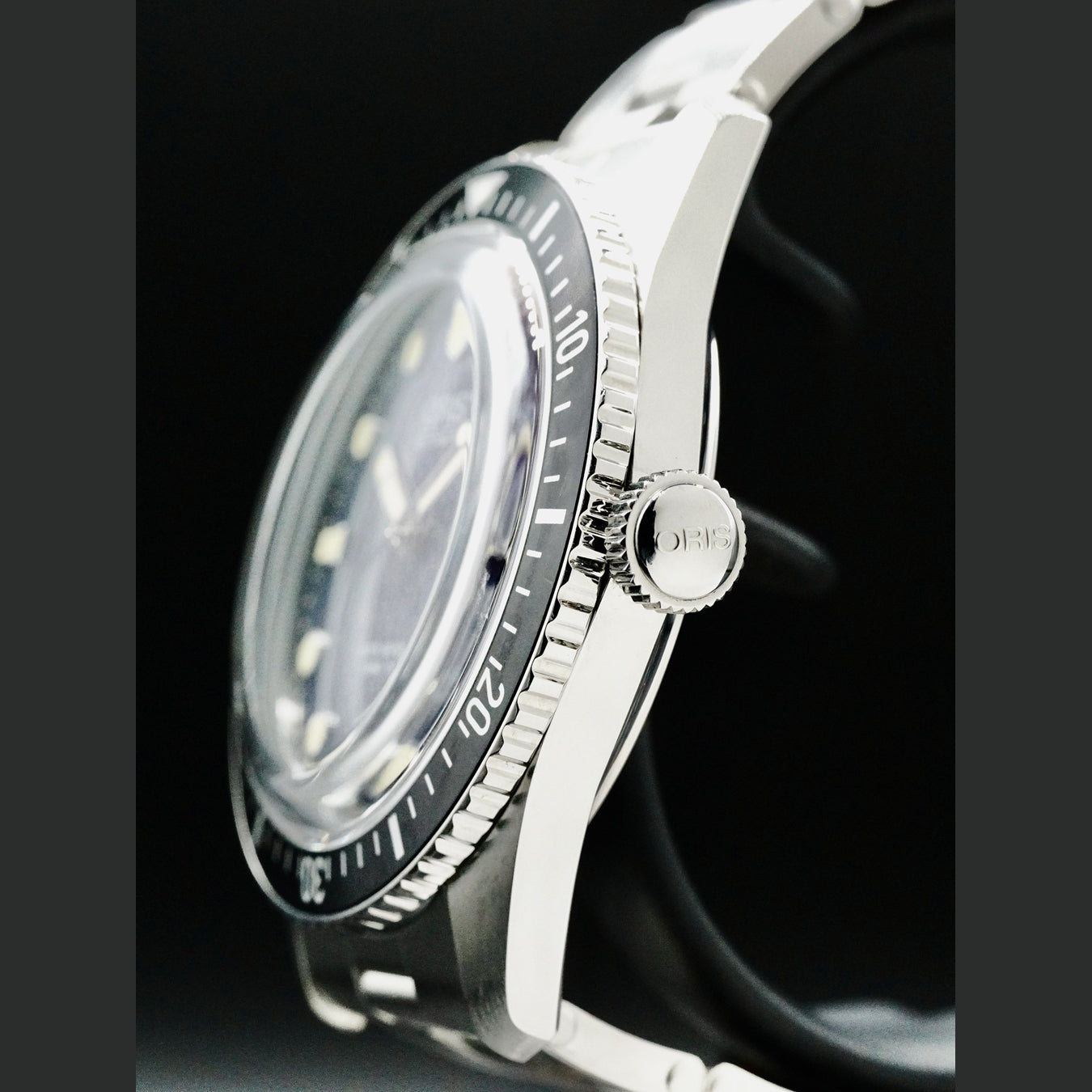 Oris 01-733-7720-4055-07-8-21-18 Divers Sixty-Five on Steel Bracelet