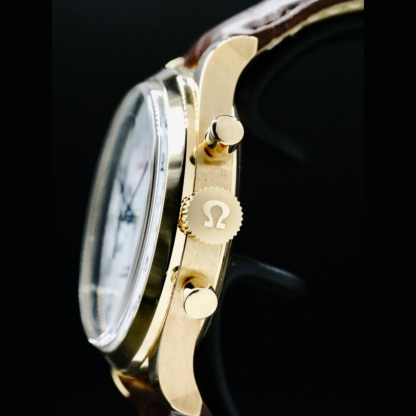 Omega 522.53.39.50.04.002 Olympic Official Timekeeper 18k Yellow Gold