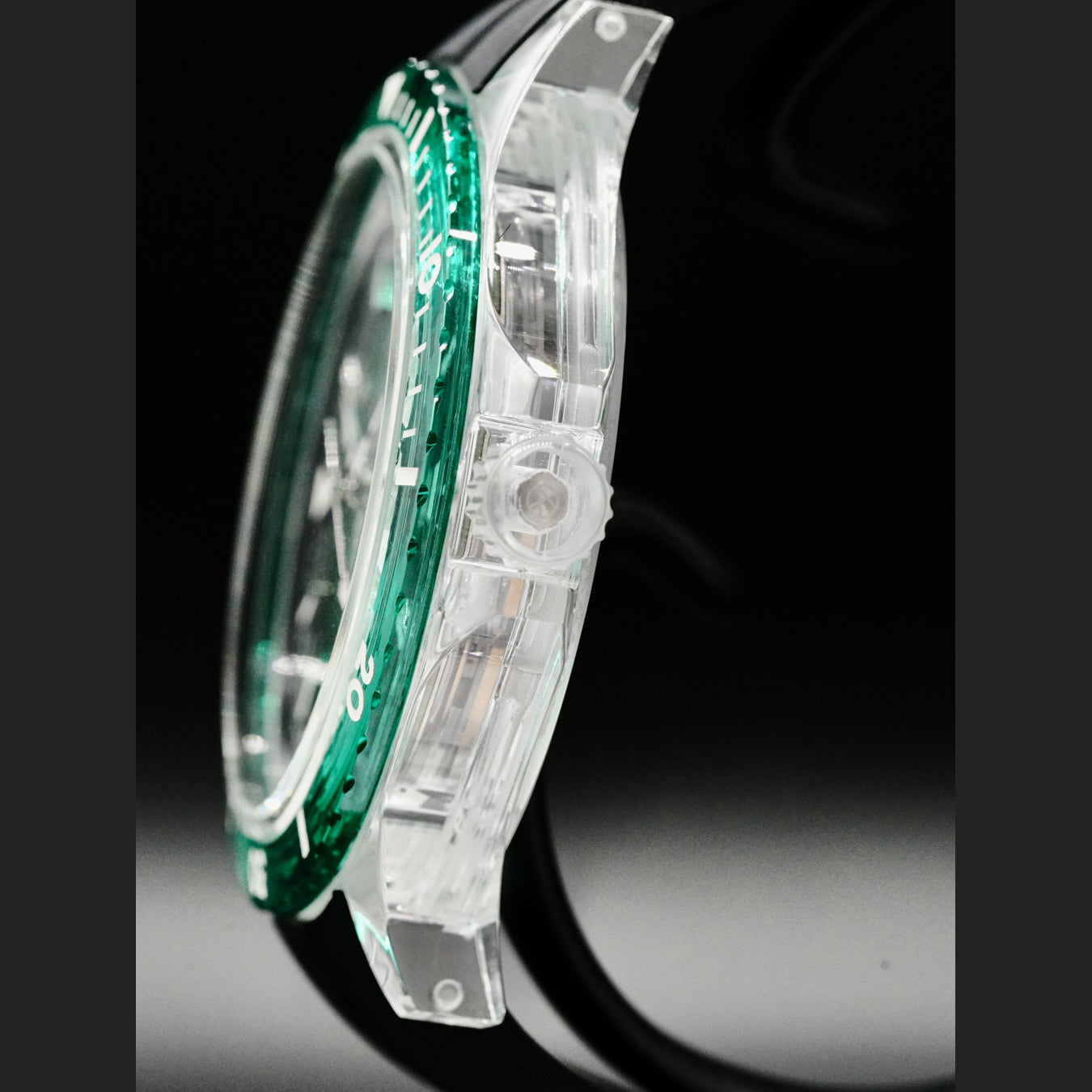 ArtyA Diver Crystal Green Smoke Green Bezel