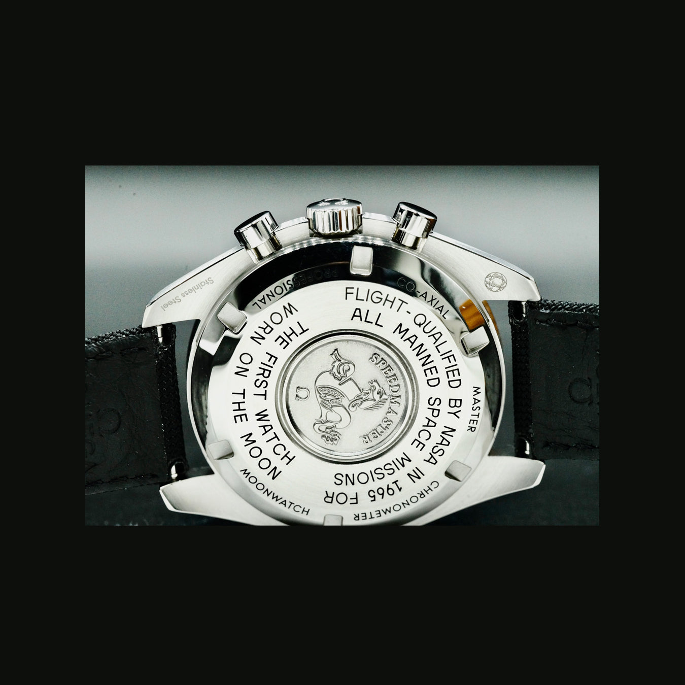 Omega 310.32.42.50.01.001 Speedmaster Moonwatch Professional Master Chronograph