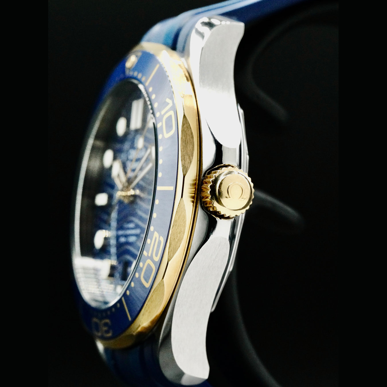 Omega 210.22.42.20.03.001 Seamaster Diver 300M Co-Axial Master Chronometer Steel Yellow Gold on Strap