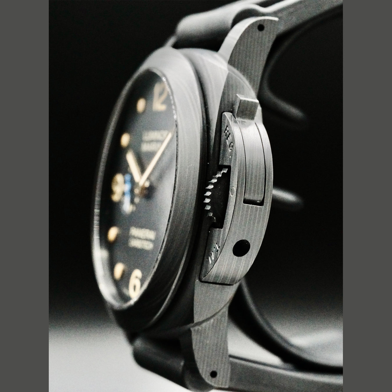 Panerai PAM00661 Luminor Marina Carbotech