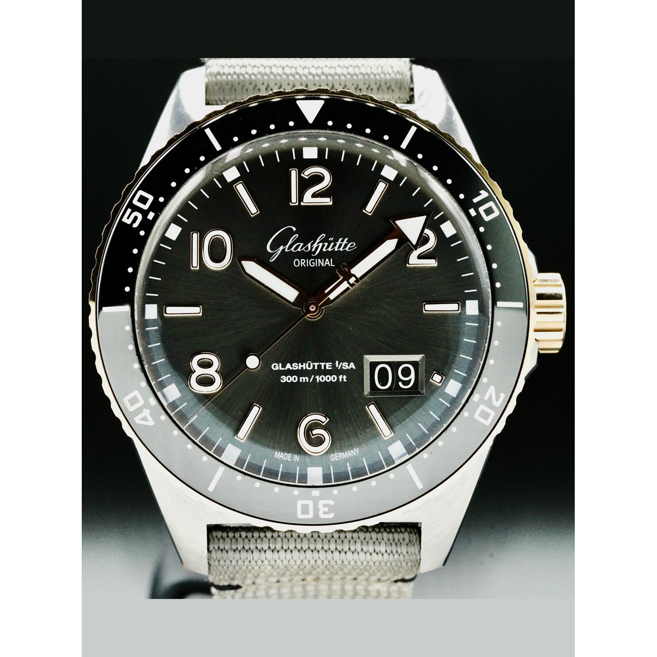Glashütte Original SeaQ Panorama Date Two-Tone 1-36-13-04-91-34