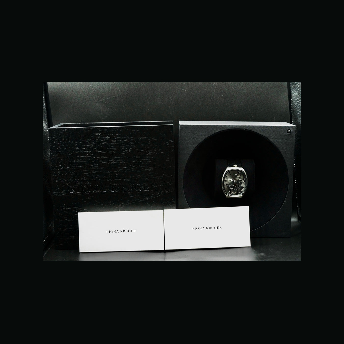 Fiona Krüger FK-CH-015 Mechanical Entropy Black Bang
