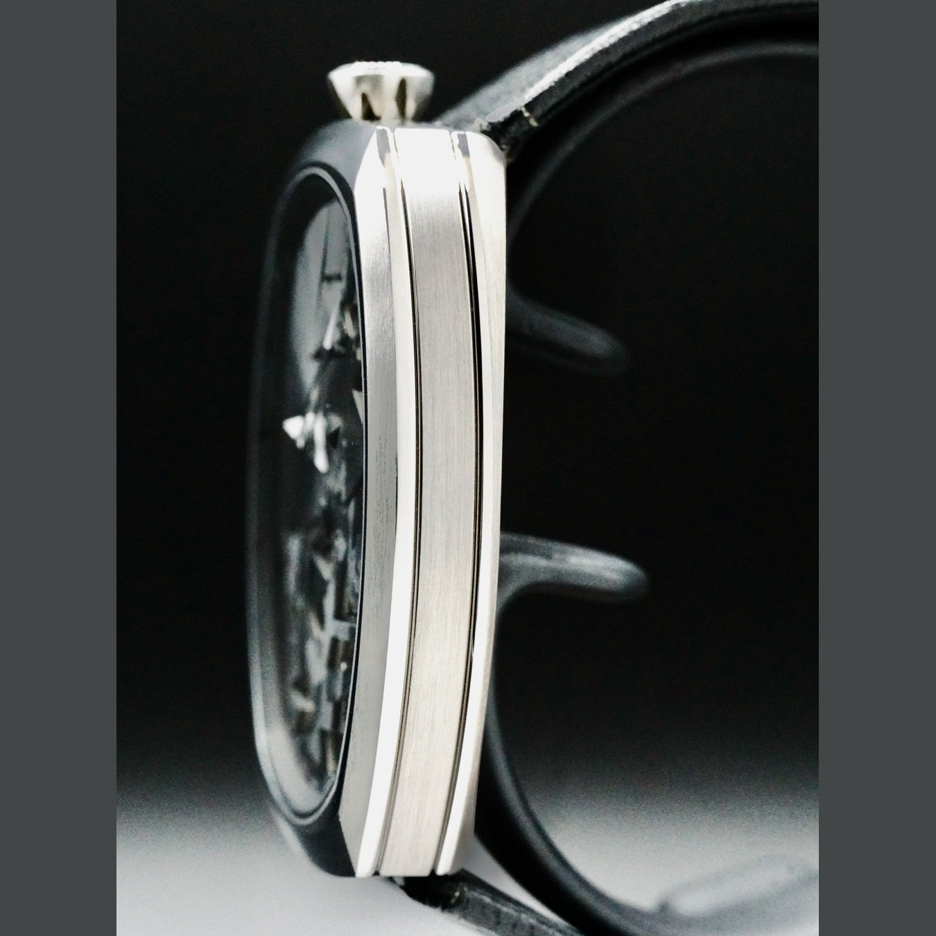 Fiona Krüger FK-CH-015 Mechanical Entropy Black Bang