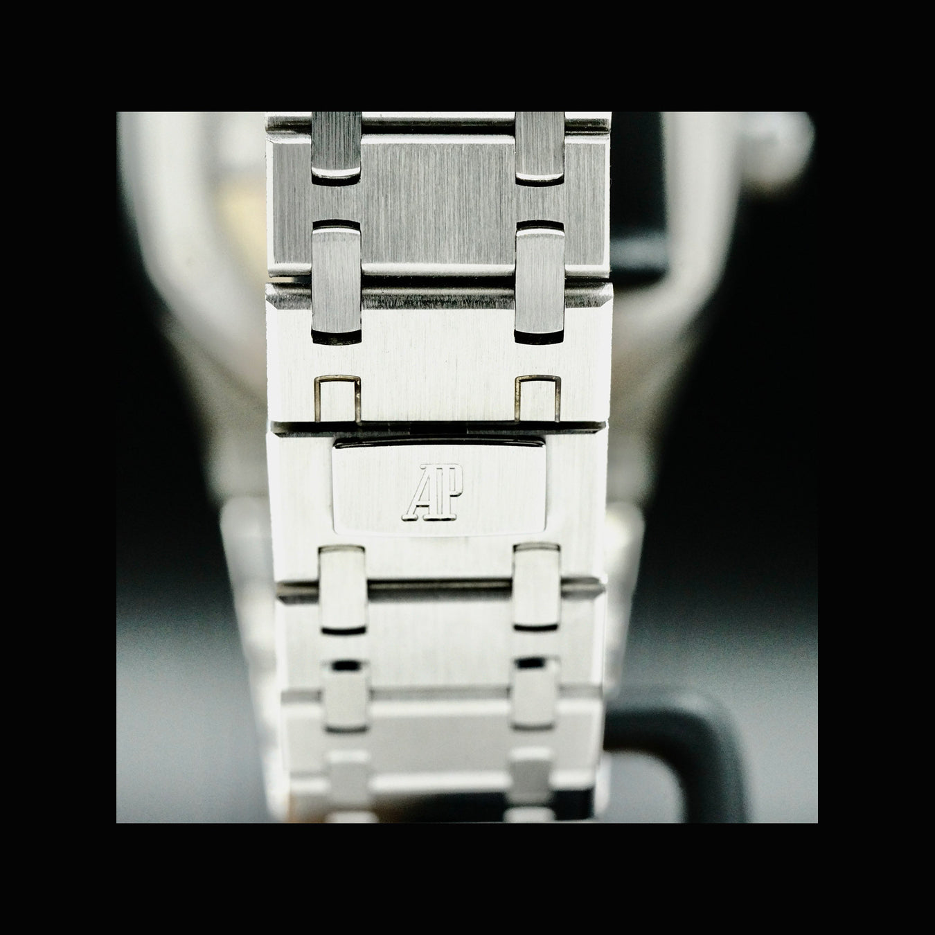 Audemars Piguet 15202ST.OO.0944ST.02 15202 Royal Oak Ultra Thin