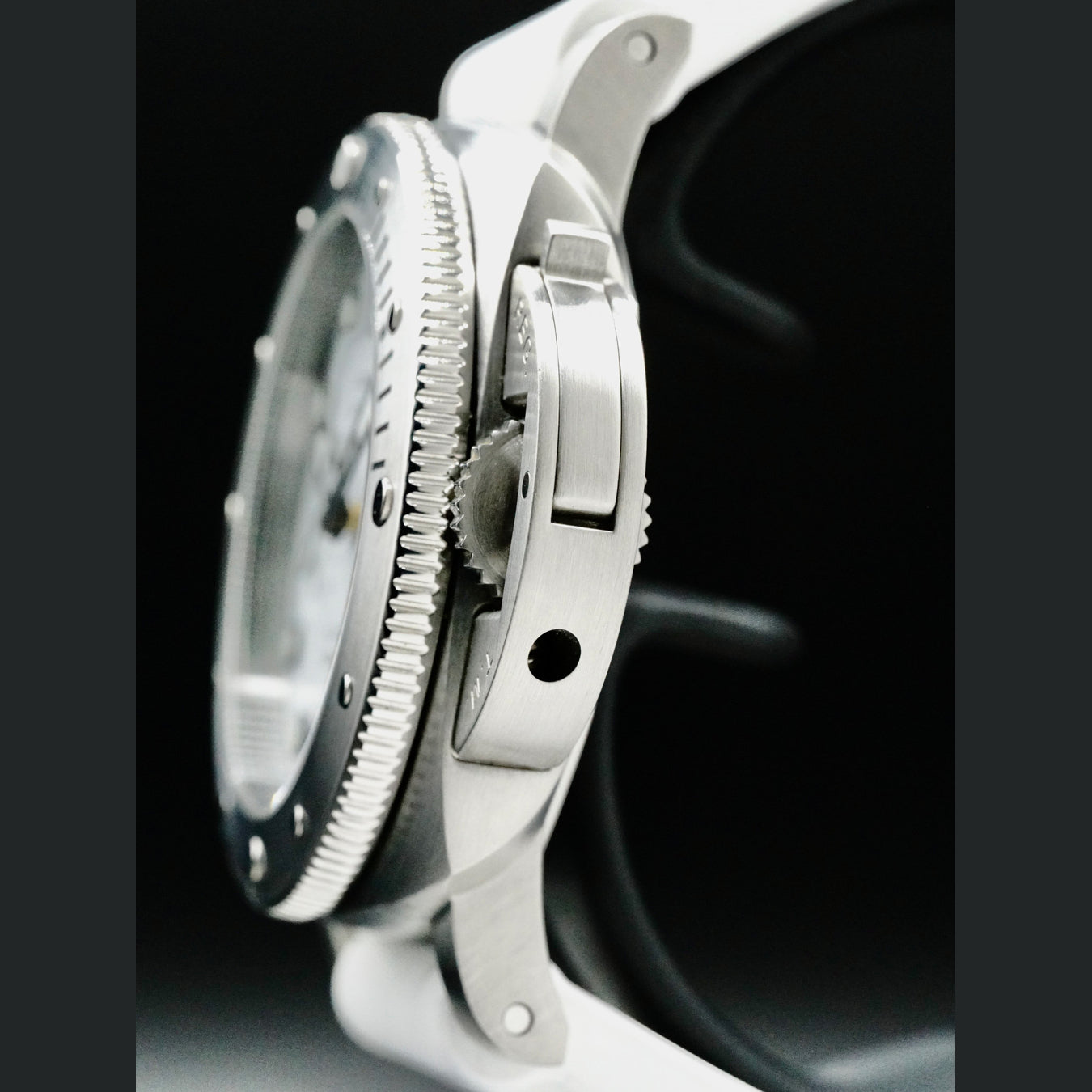Panerai PAM01223 Submersible Bianco 42mm