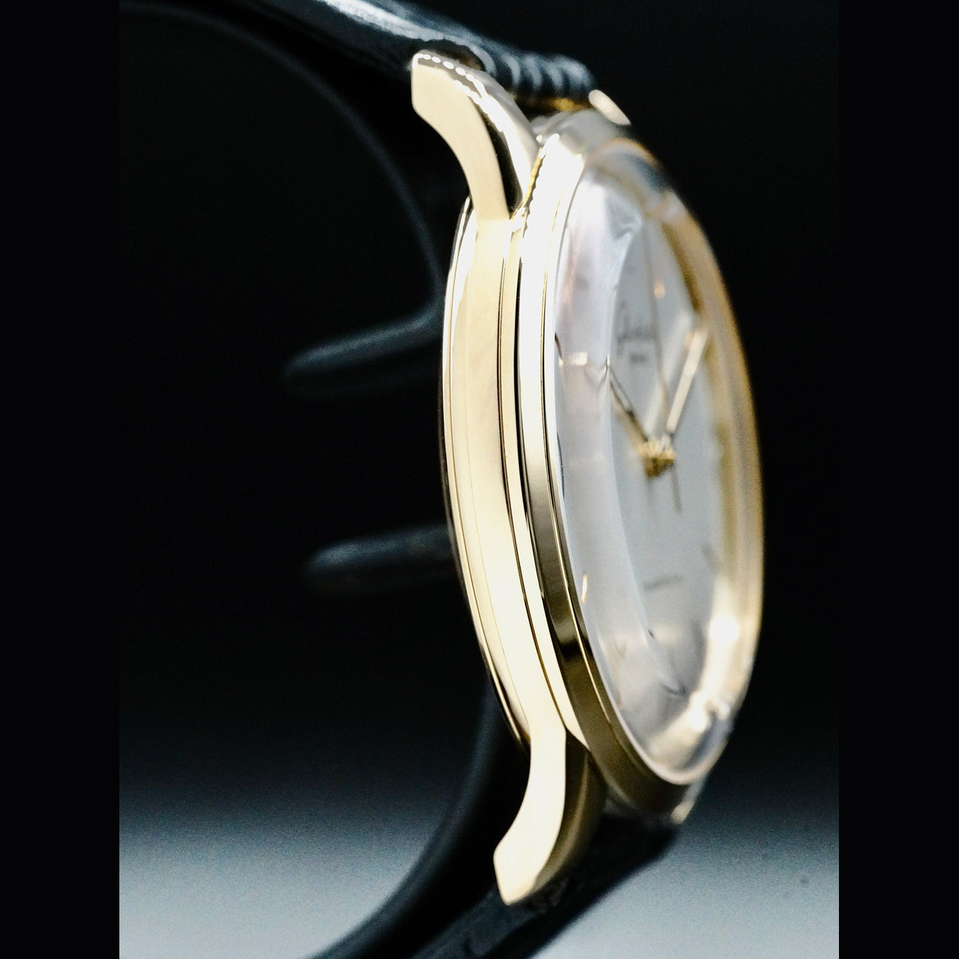Glashütte 39-52-01-01-04 Original Senator Sixties Rose Gold White Dial