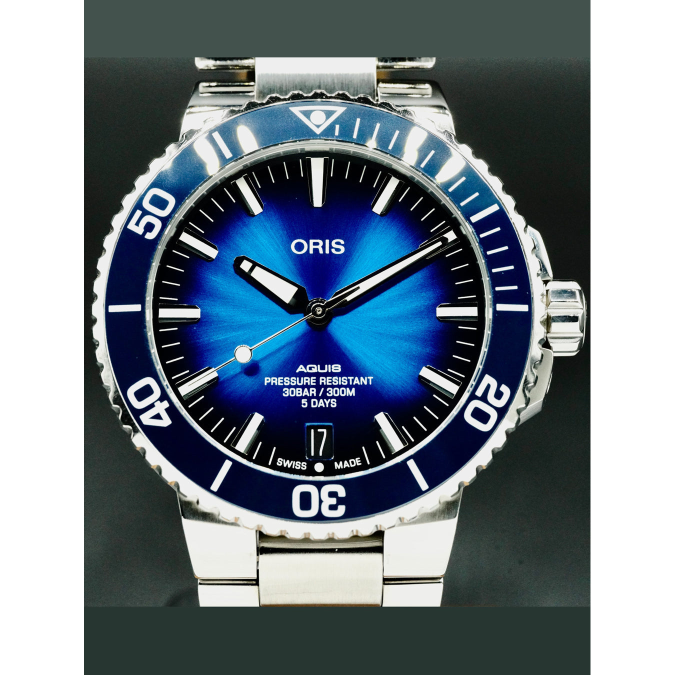 Oris 01 400 7763 4135-07 8 24 09PEB Aquis Date Calibre 400