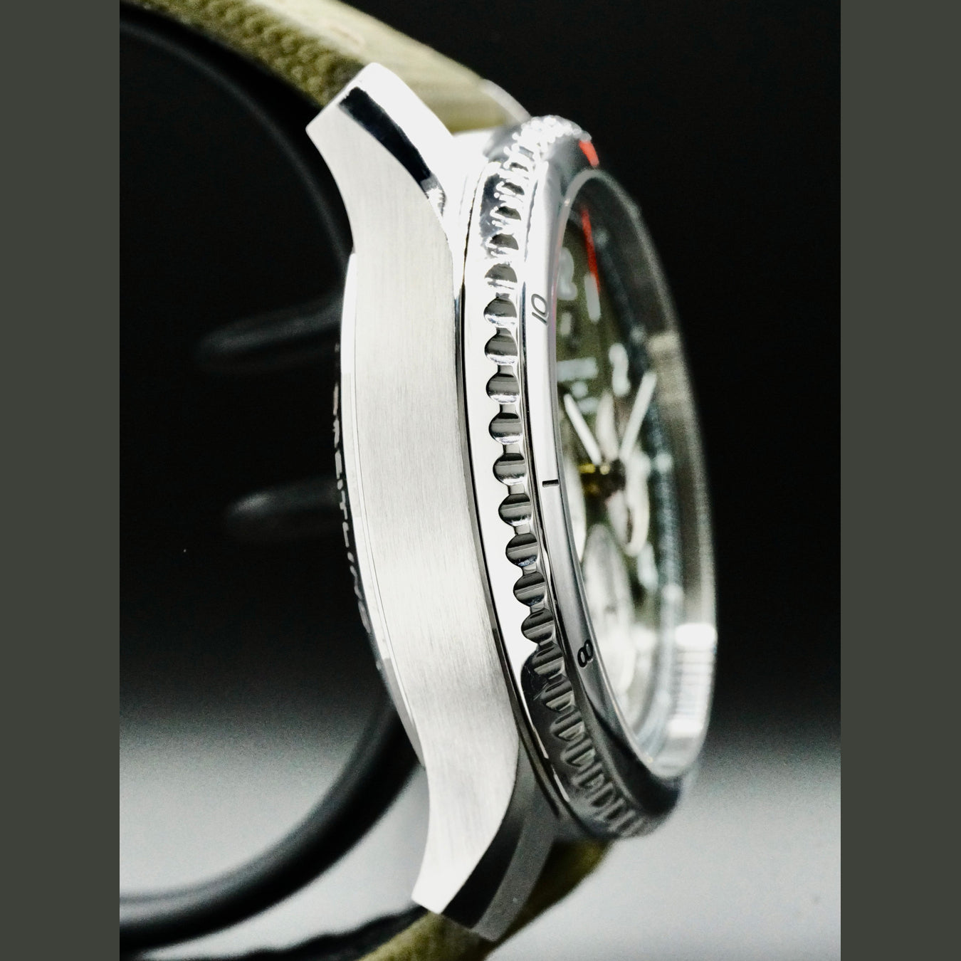 Breitling AB0119 Aviator 8 B01 Chronograph 43 Mosquito