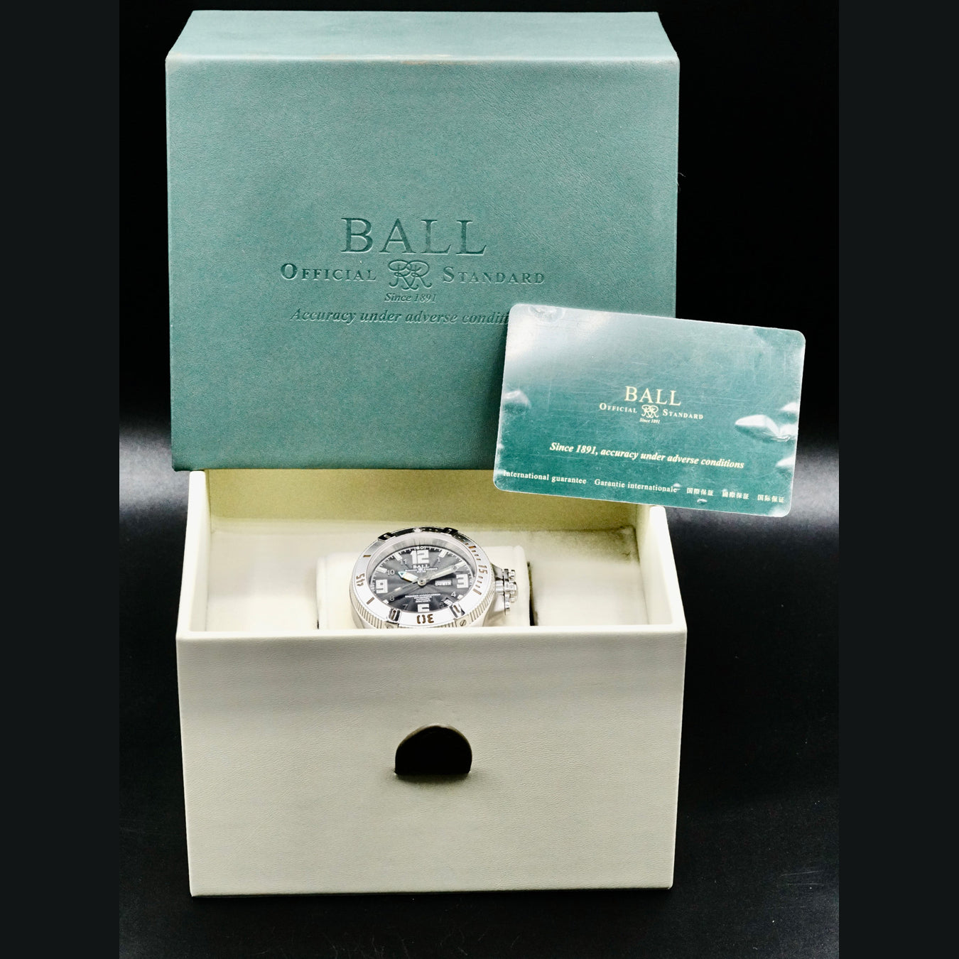 Ball Engineer Hydrocarbon DM1036A-SAJ-BK "Mad Cow"