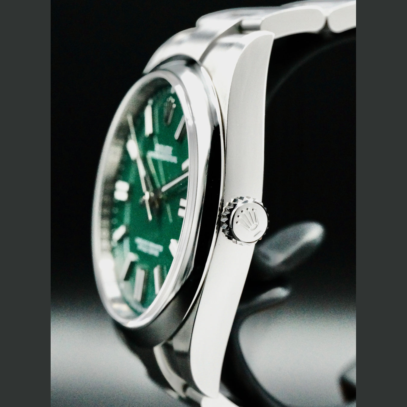Rolex  124300 Oyster Perpetual Green 41mm