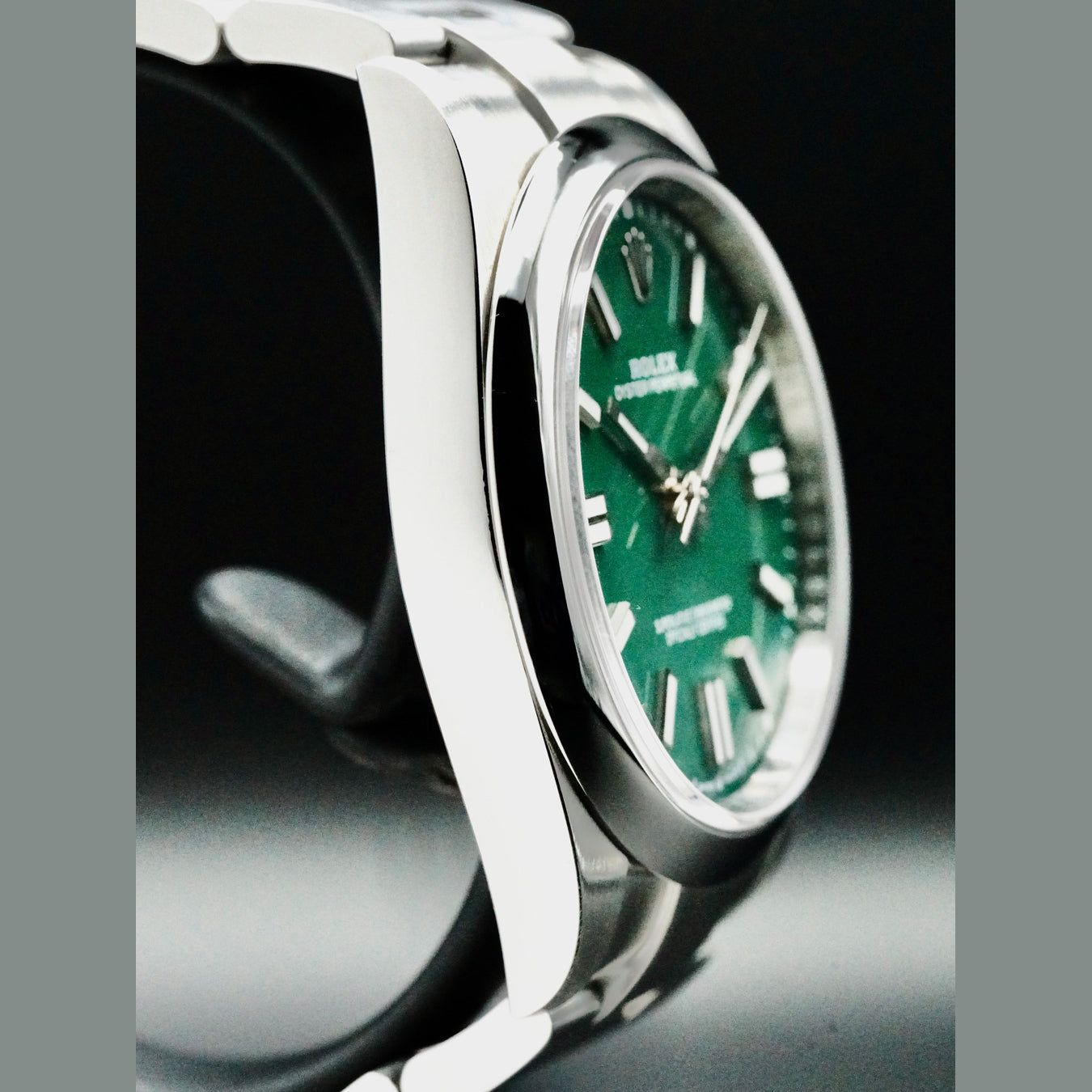 Rolex  124300 Oyster Perpetual Green 41mm