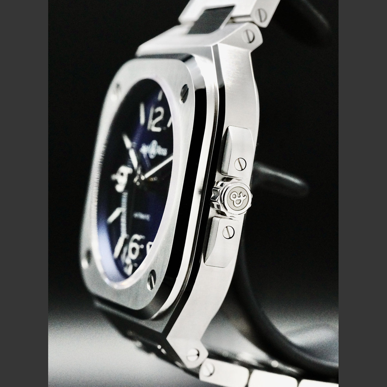 Bell and Ross BR05A-BLU-ST/SST BR 05 Blue Steel on Bracelet
