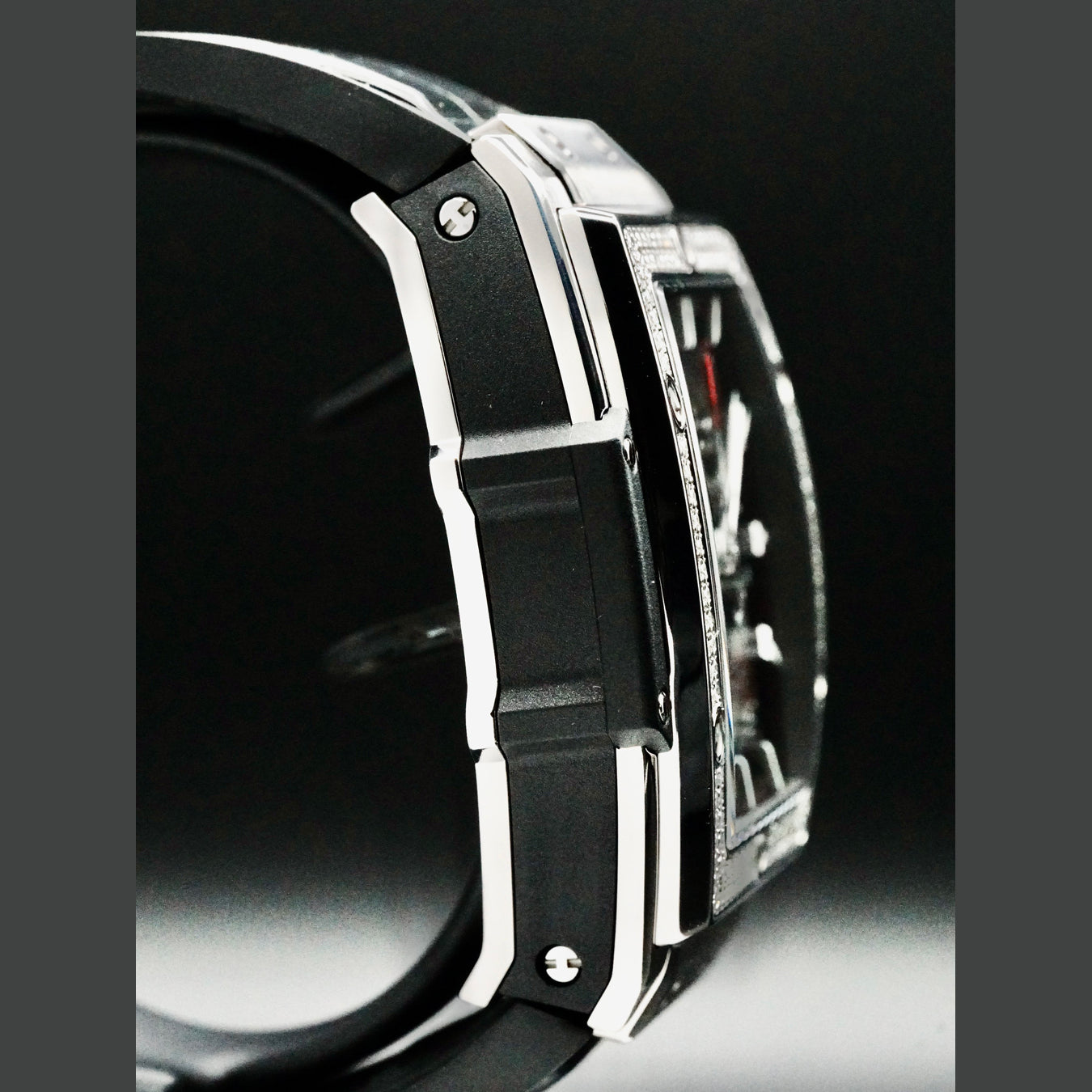 Hublot 601.NX.0173.LR.1104 Spirit of Big Bang Diamonds