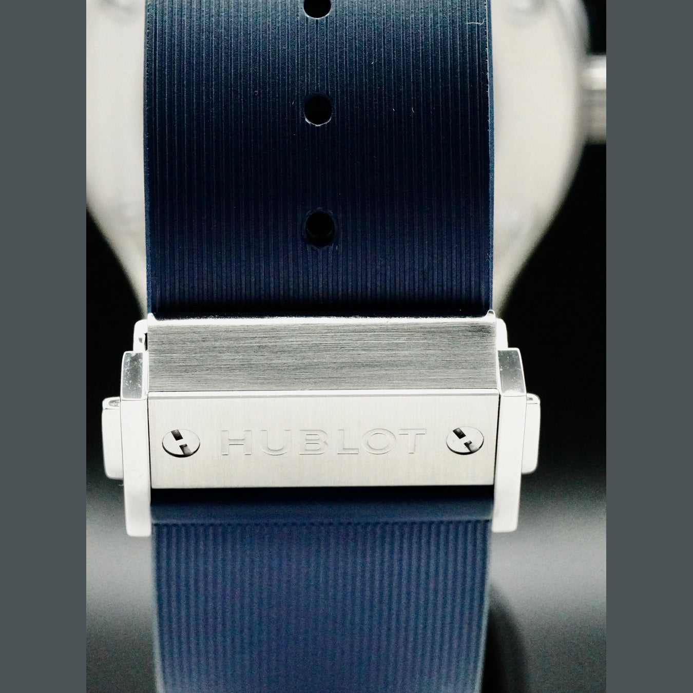 Hublot 511.NX.7170.RX Classic Fusion Blue Rubber strap