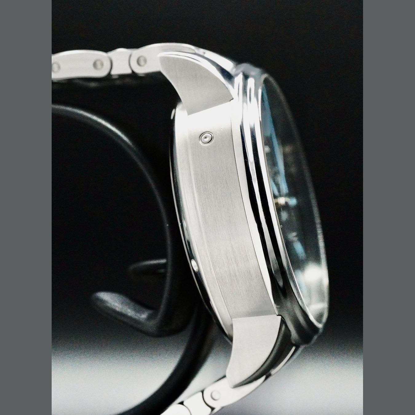 Glashütte Original 1-37-01-03-02-71 Senator Chronograph Panorama Date Black Dial on Bracelet