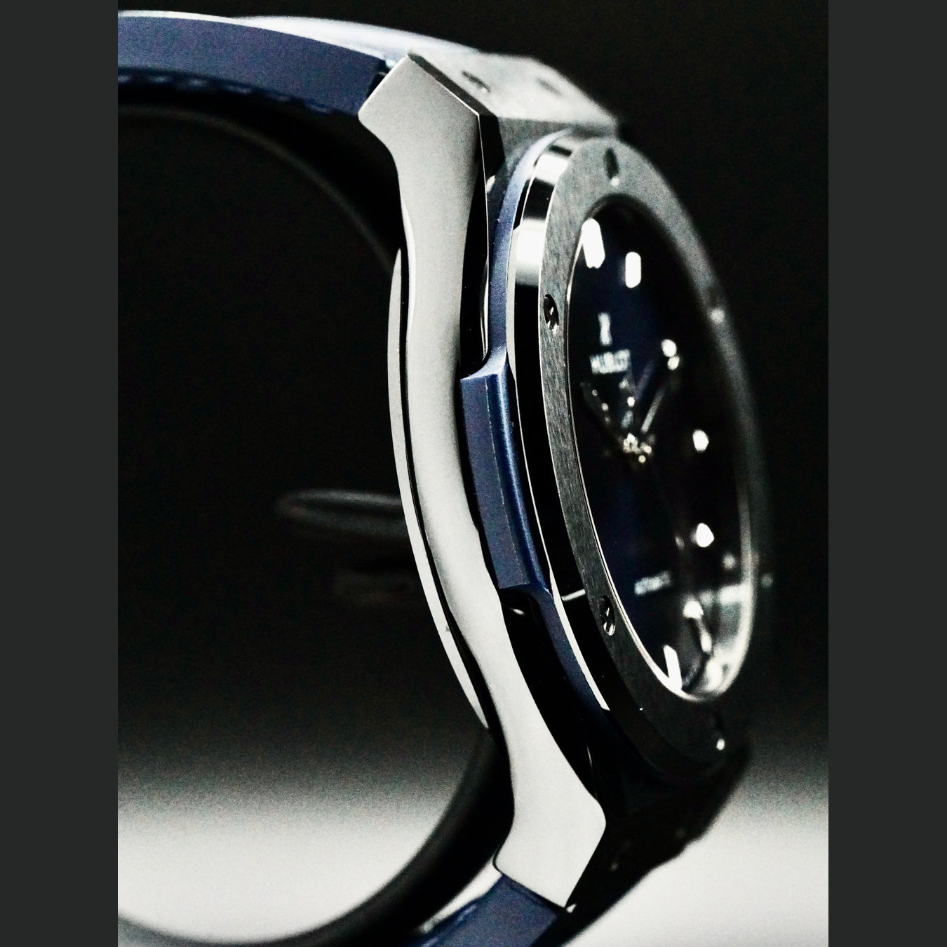 Hublot 542.CM.7170.LR Classic Fusion Ceramic Blue 42mm