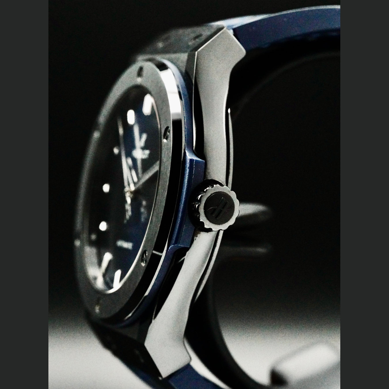 Hublot 542.CM.7170.LR Classic Fusion Ceramic Blue 42mm