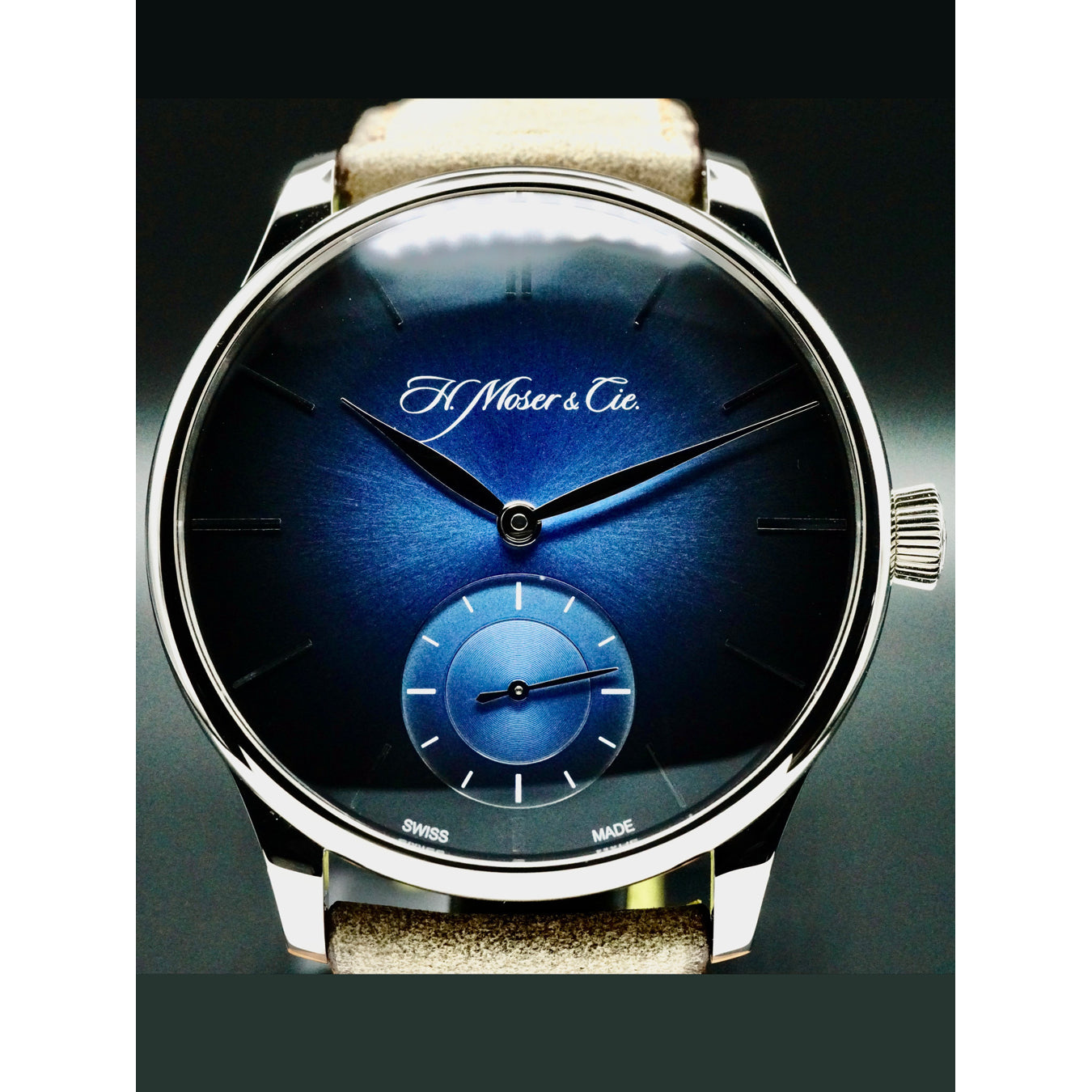 H. Moser & Cie Venturer Small Seconds XL Funky Blue 2327-0203