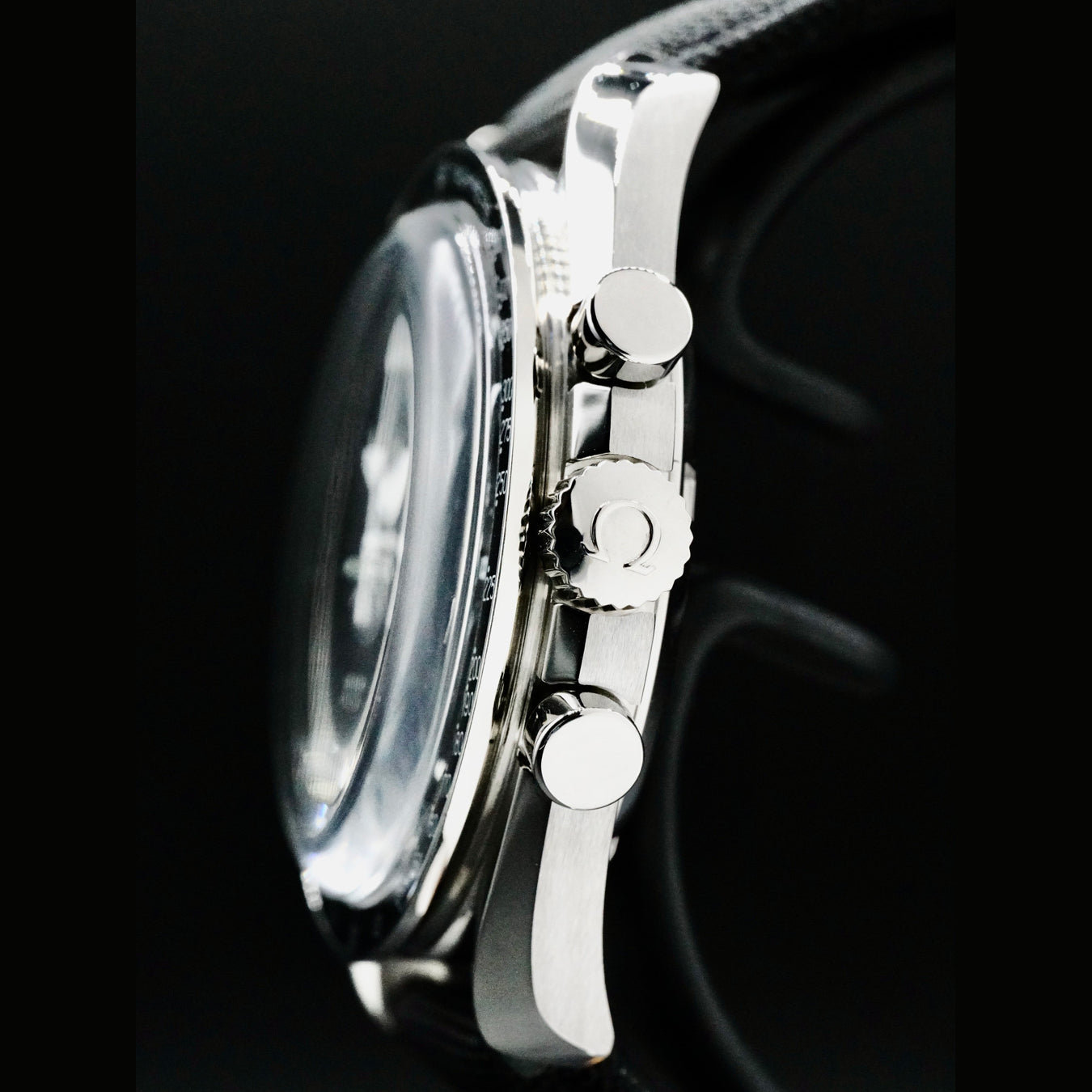 Omega 310.32.42.50.01.001 Speedmaster Moonwatch Professional Master Chronograph
