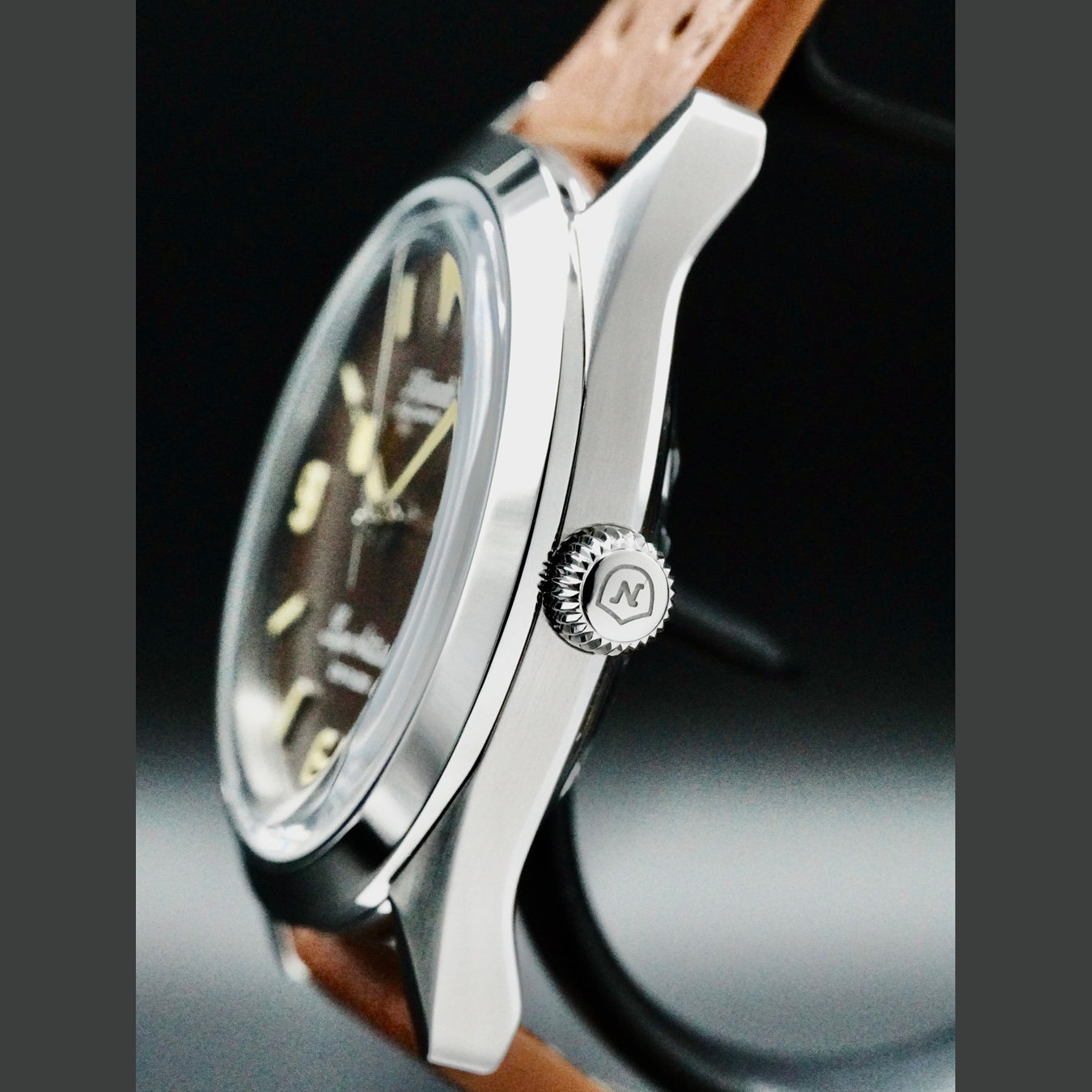 Nivada Grenchen 32041A23 Super Antarctic 3.6.9 Brown No Vintage Effect Beige Luminous