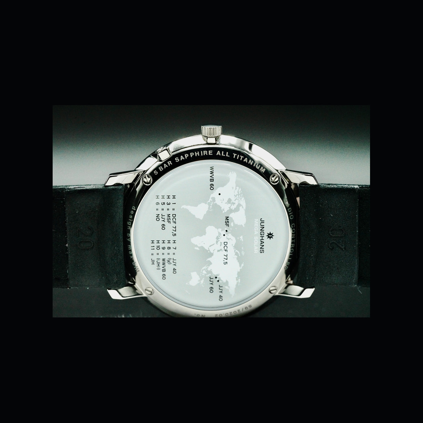 Junghans 059/2020.02 Max Bill Mega Solar