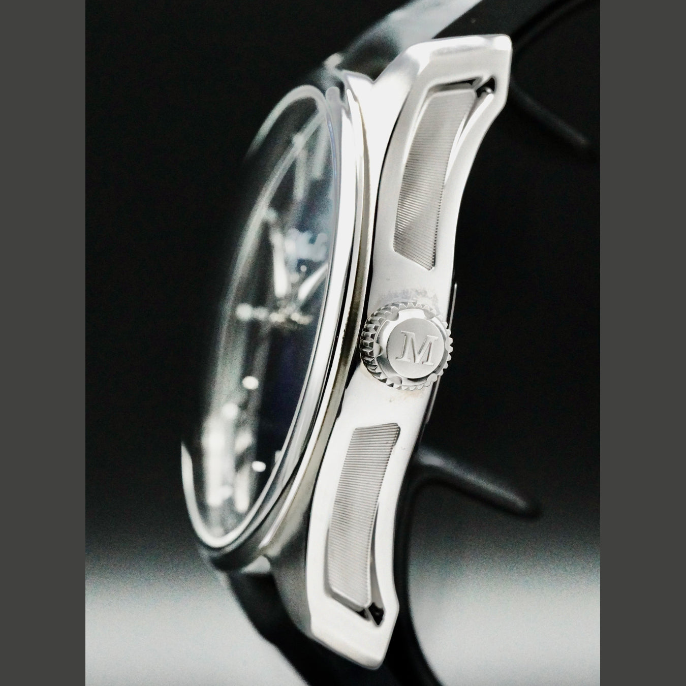 H. Moser & Cie. 3200-1200 Pioneer Centre Seconds Midnight Blue