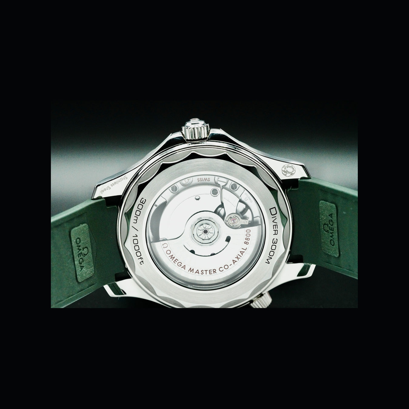 Omega 210.32.42.20.10.001 Seamaster Diver 300M Green Dial on Strap