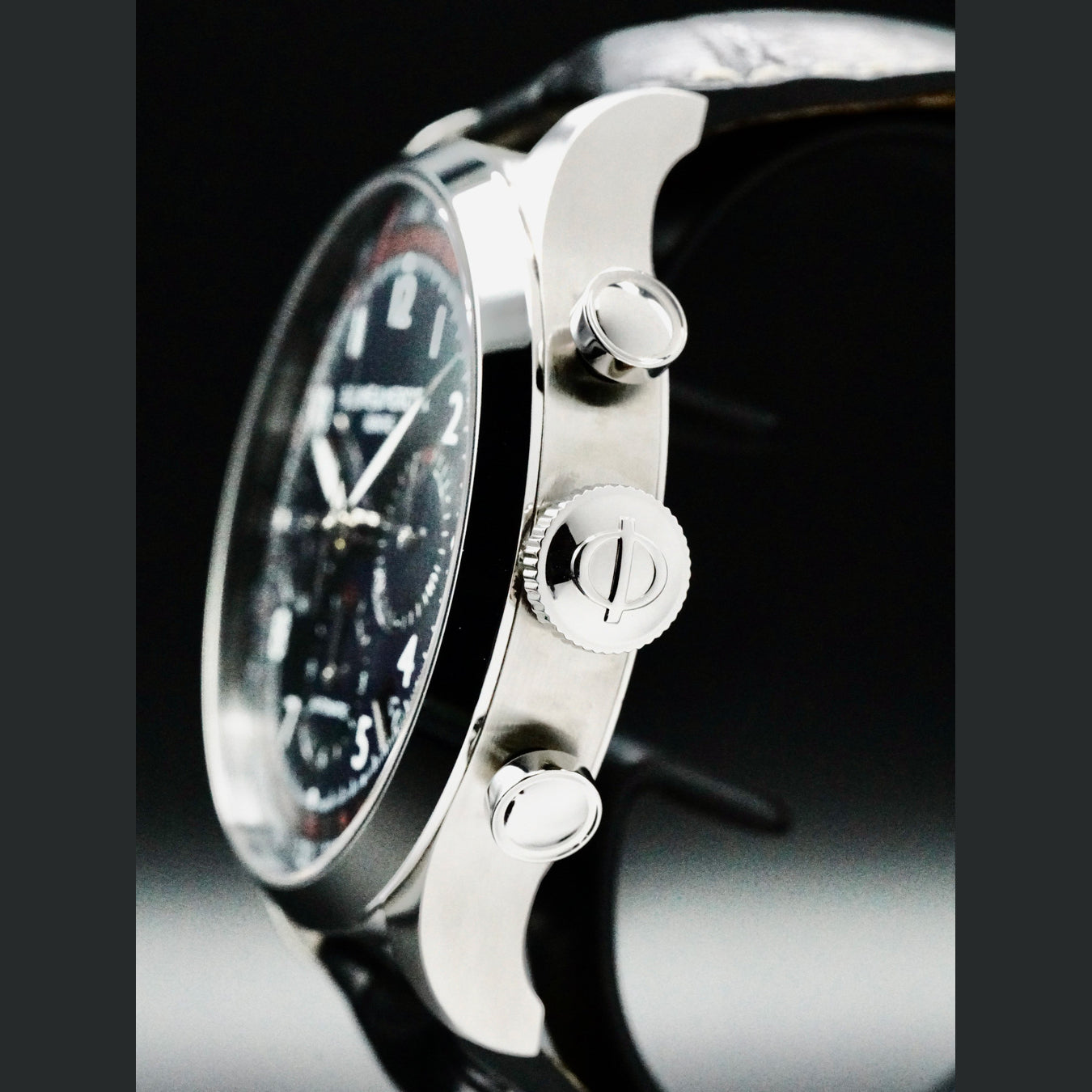 Baume & Mercier MOA10065 Capeland Chronograph Blue Dial