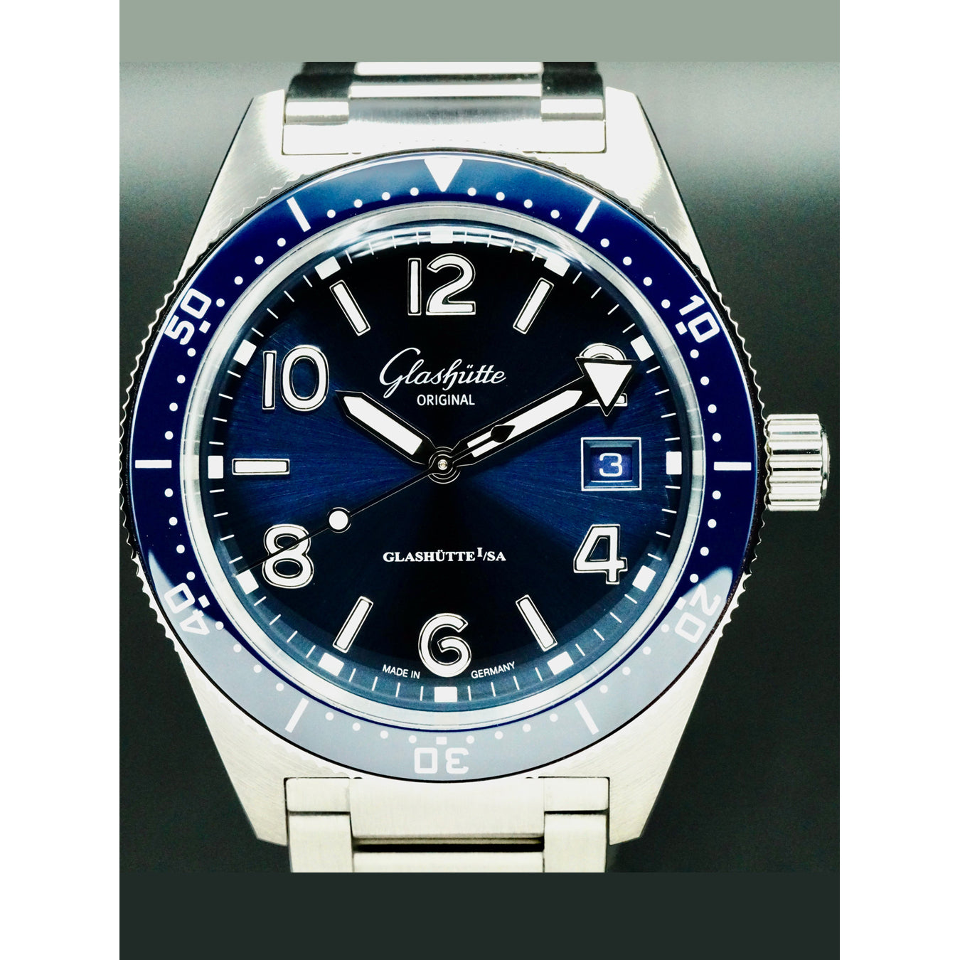 Glashütte Original 1-39-11-09-81-70 SeaQ Blue Dial