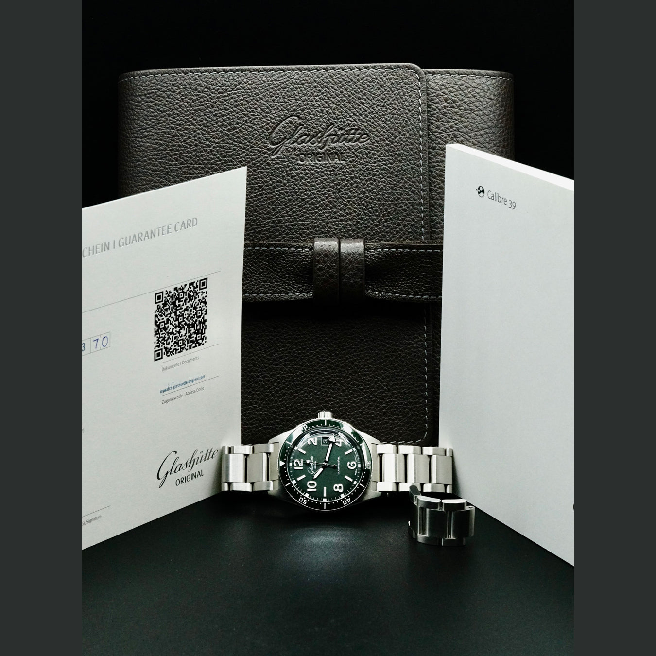 Glashütte Original 1-39-11-13-83-70 SeaQ Reed Green Dial on Bracelet